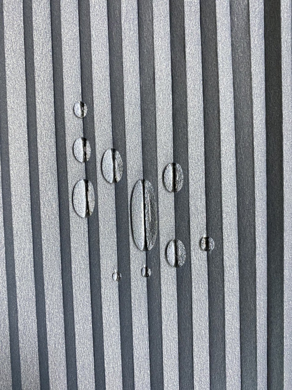 CHẤT KHÁNG NƯỚC CỦA RÈM TỔ ONG